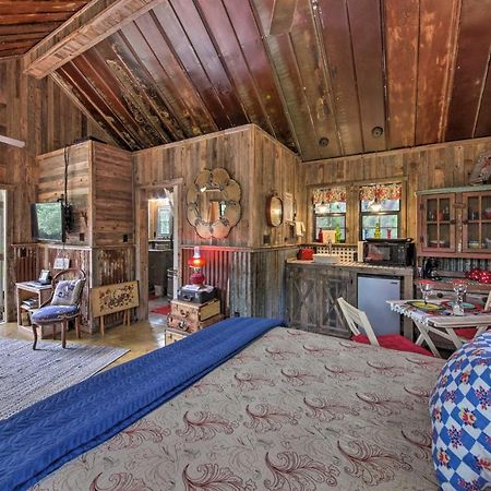 Snuggle Inn Wimberley Cabin With Fire Pit And Deck Exteriér fotografie