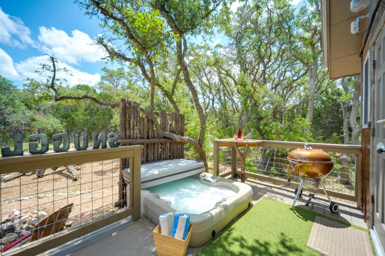 Snuggle Inn Wimberley Cabin With Fire Pit And Deck Exteriér fotografie