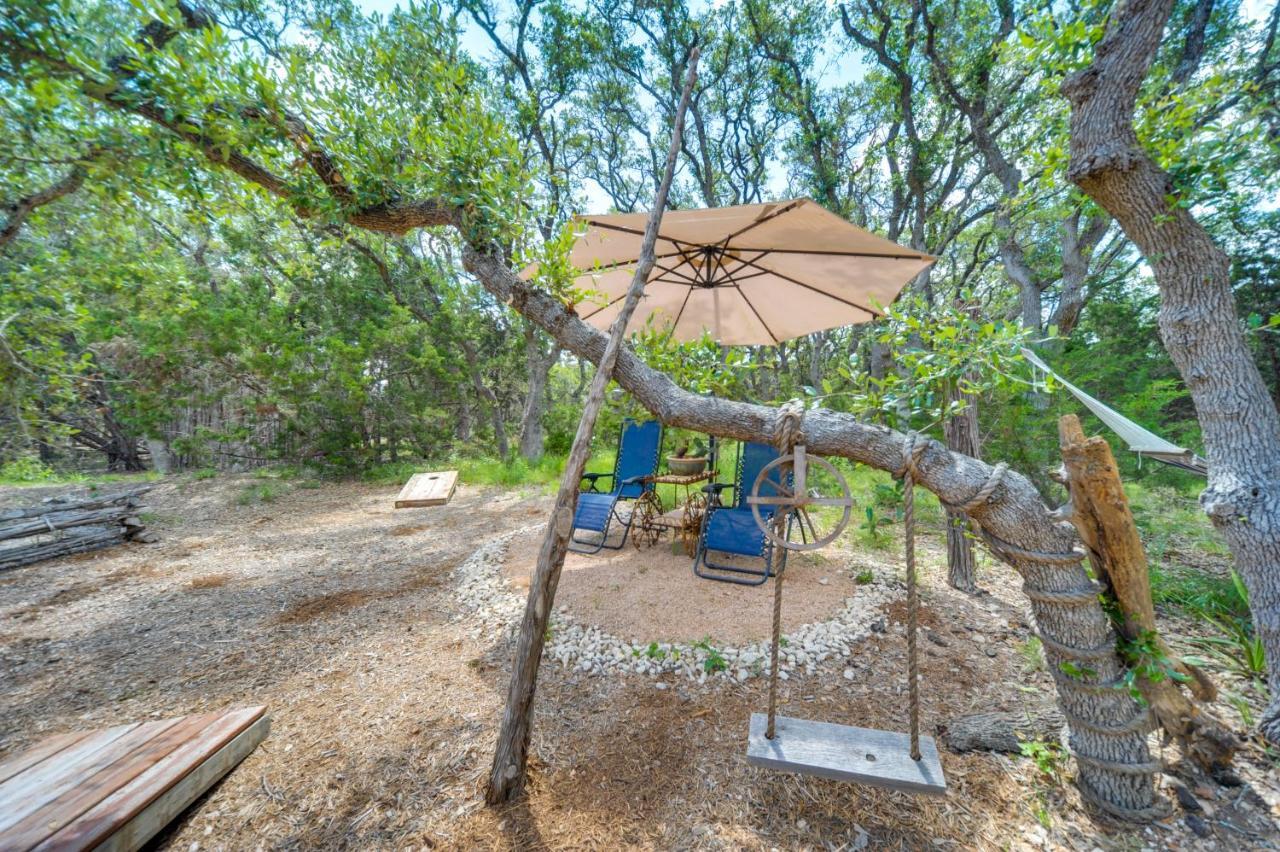 Snuggle Inn Wimberley Cabin With Fire Pit And Deck Exteriér fotografie