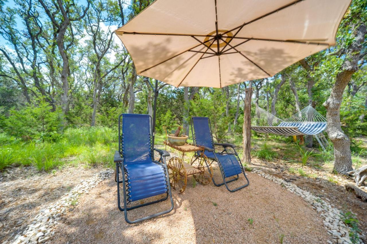 Snuggle Inn Wimberley Cabin With Fire Pit And Deck Exteriér fotografie