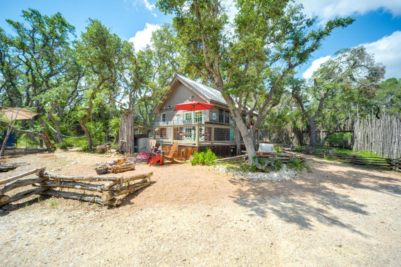 Snuggle Inn Wimberley Cabin With Fire Pit And Deck Exteriér fotografie