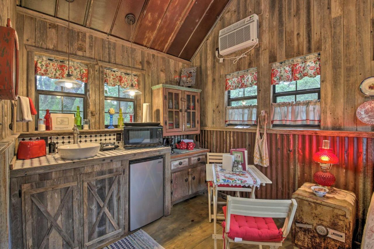 Snuggle Inn Wimberley Cabin With Fire Pit And Deck Exteriér fotografie